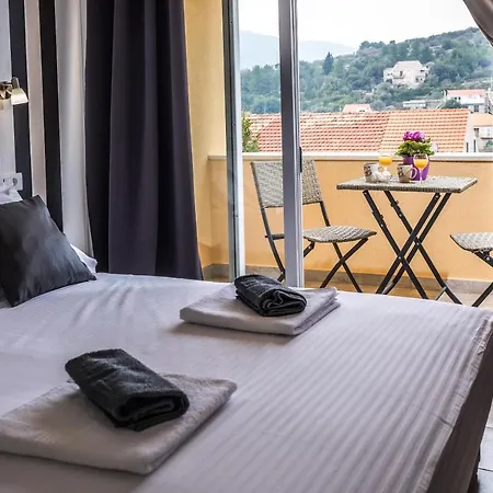 & Sunshine 3* فيلا لوكا