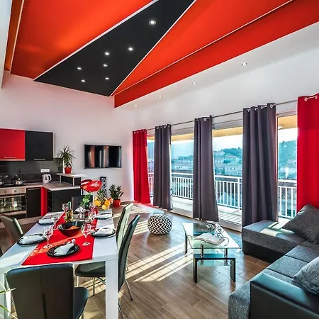 & Sunshine Vela Luka